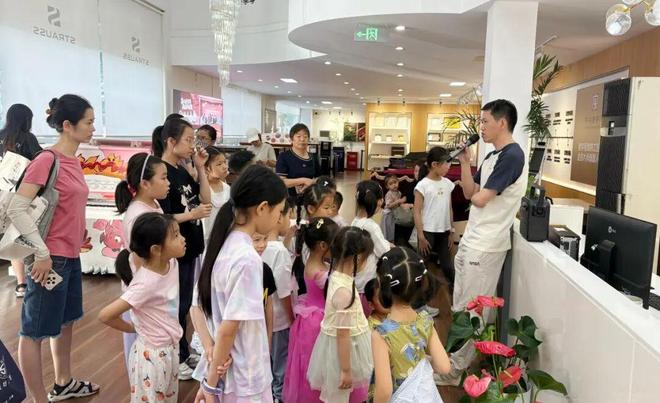 钢琴变身“立体书”!杨浦这场研学营让孩子“阅读”乐器(图6)