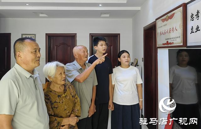 魏世敏:弦歌不辍八十载奏响“好家风”传世乐章(图3)