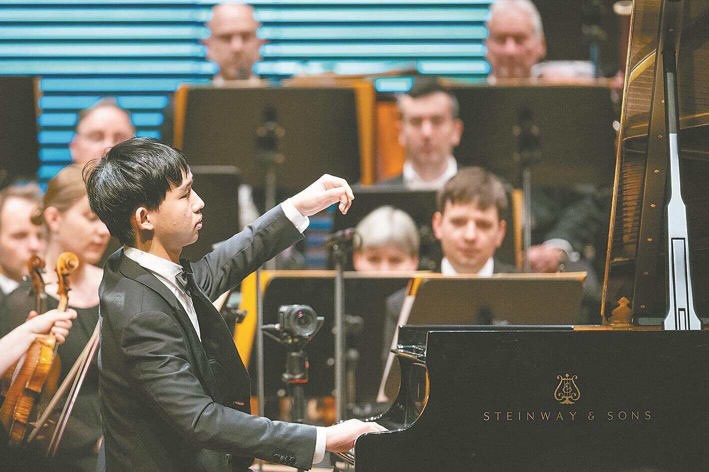 魏中华：钢琴是我的“战友与灵魂挚友”(图1)