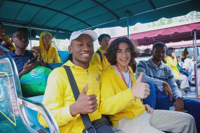 “汉语桥”选手漫步五大道领略万国风光于非遗中体悟传统文化(图4)