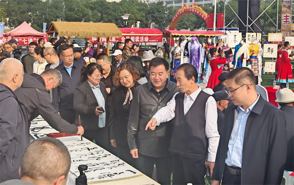 我们的节日·中秋丨红古区：甘青两地共赴“文明集市”中秋佳节传承文化魅力(图2)