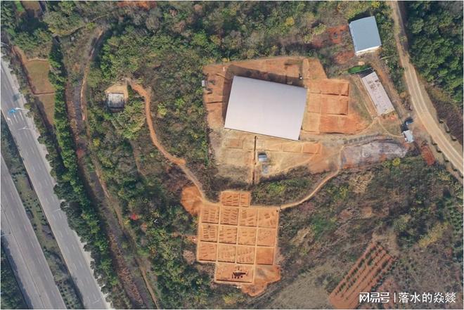 江西挖出战国越王族大墓！23米古筝破纪录铭文揭秘王室身份(图1)