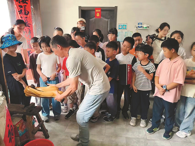 国庆乡村游从“采摘赏景”到“多元体验”——“诗意+活力”绘就乡村振兴新画卷(图2)