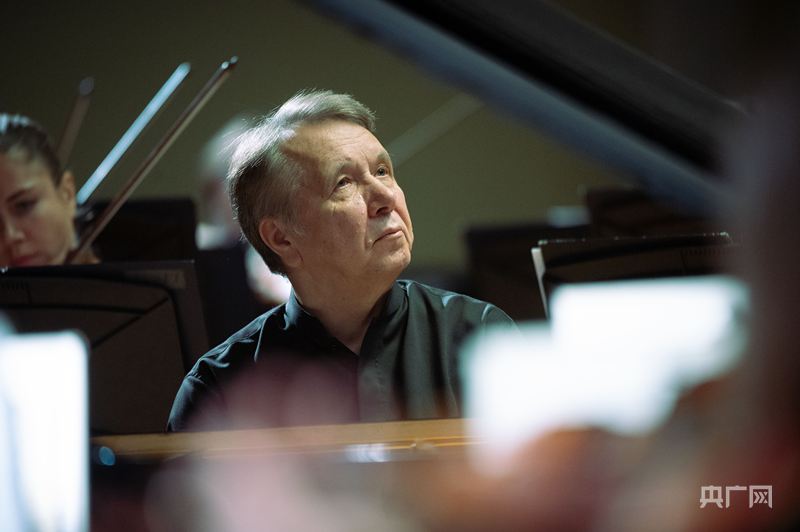 钢琴泰斗普莱特涅夫携“亲兵”登台闽南大戏院(图2)