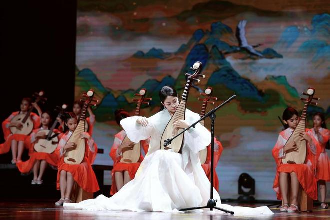 琴弦奏响“古韵新声”刘雅丽琵琶专场音乐会震撼上演(图2)