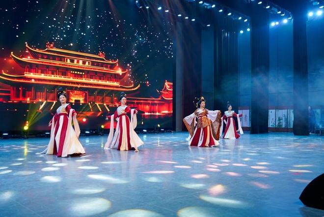 2025中国—东盟教育交流周职业教育国际合作暨“心系四海文通东盟”国际文化交流大使展演活动在安顺职院举行(图6)