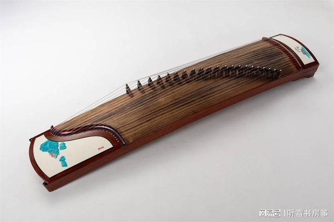 预算不高如何买到音色专业的古筝?(图1)
