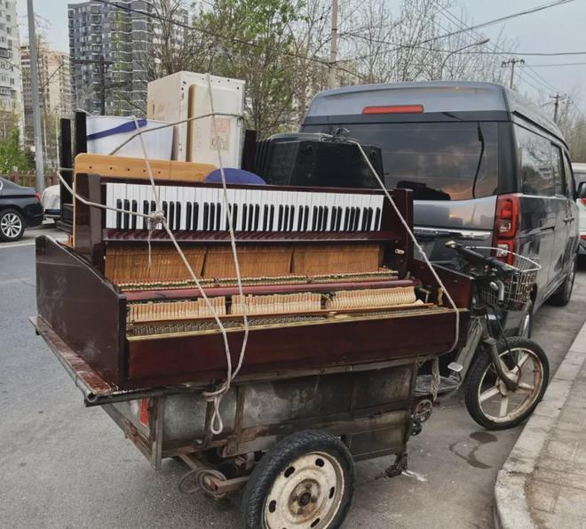 二手平台挂满被中产抛弃的钢琴(图9)