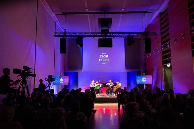 北京奥地利钢琴留学怎么选？慧禾文化助您走向成功之路(图2)