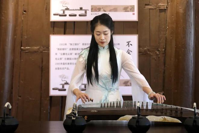 宜丰茶体验馆美女古筝声声响!(图3)