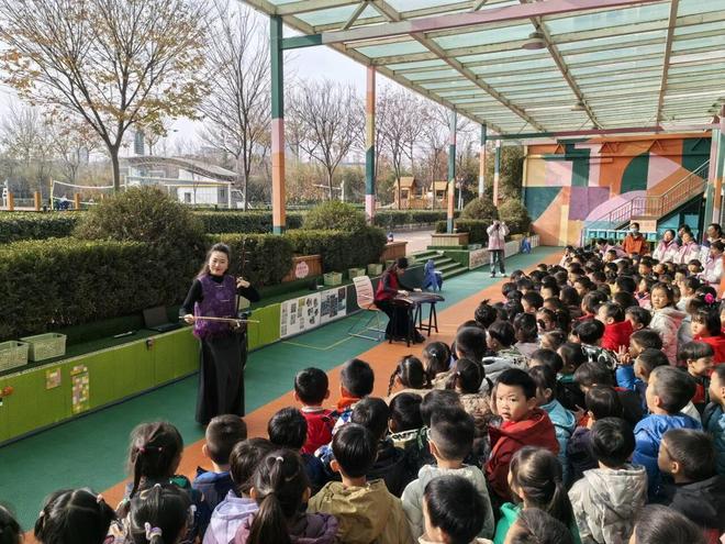 古韵润童心潍坊高新区双语幼儿园开展传统文化体验活动(图2)