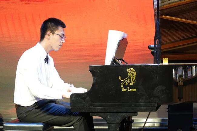 西安交大通识课《中国民族钢琴音乐赏析》探索课程思政美育新范式(图8)