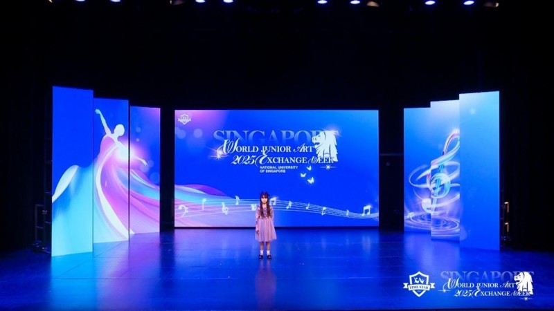 中国选手周笑语唱响新加坡世界青少年艺术交流周(图1)