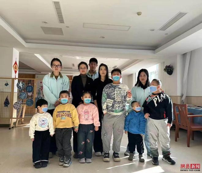 以乐为媒润童心开门办院赋新能——秦皇岛市社会福利院开展古筝公益授课活动(图2)