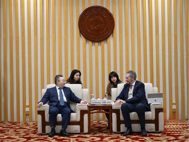 中西乐韵和鸣共育国际英才(图1)