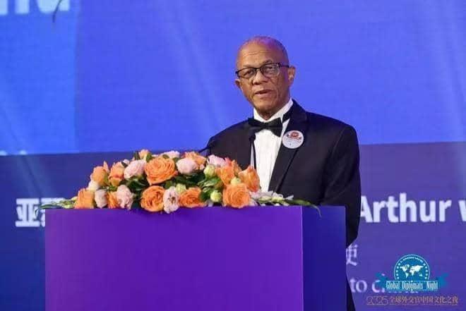 青年古筝演奏家余靓出席全球外交官中国文化之夜(图6)