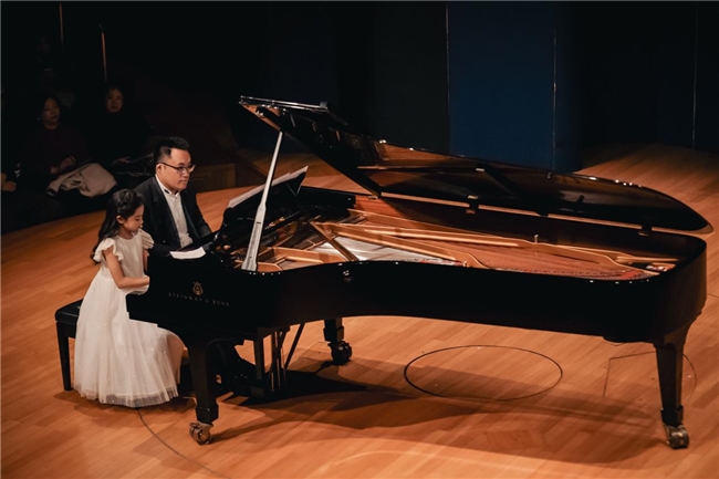 陈天一师生钢琴演奏会在上海东方艺术中心开演(图2)