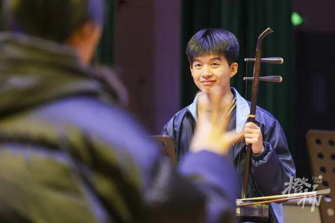 杭州这场新年演出打动很多人！四个听障孩子用一个半月学会拉二胡(图11)