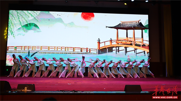 旧岁千重锦新年百尺竿吉首市民族中学2026年元旦晚会圆满落幕(图6)