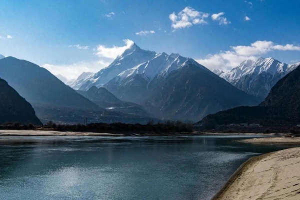 失去老伴后再婚已经过时了现在流行这3种生活方式(图1)