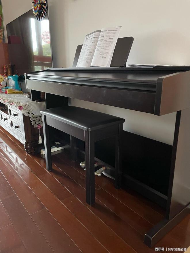 初学者电钢琴选购指南(1000-15000元)|品牌+型号+预算全攻略(图1)